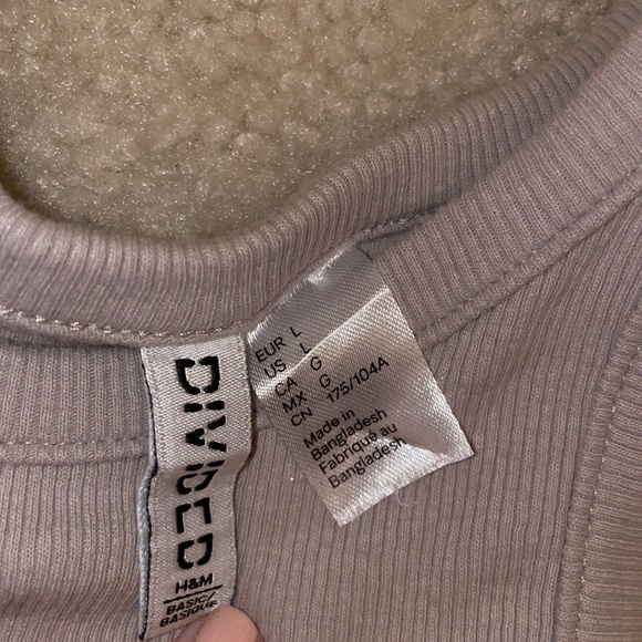 H&M Large Tank - Picture 2 of 4